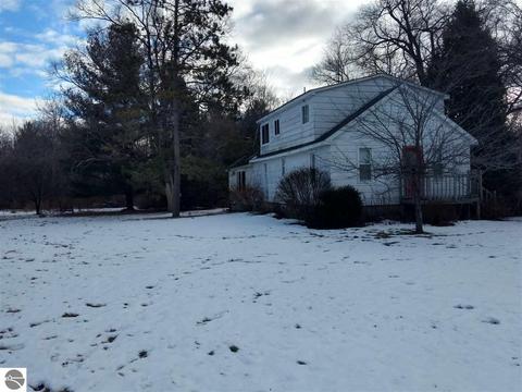 606 N Ct, Au Gres, MI 48703 photo 5