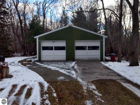 606 N Ct, Au Gres, MI 48703 photo 8