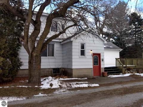 606 N Ct, Au Gres, MI 48703 photo 6