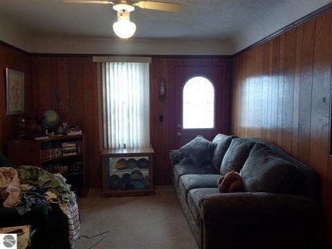 606 N Ct, Au Gres, MI 48703 photo 19