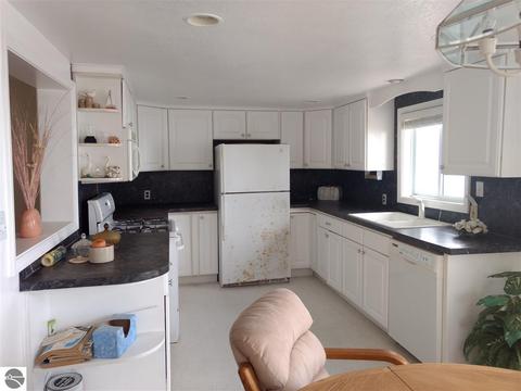 244 N Huron, Au Gres, MI 48703 photo 21