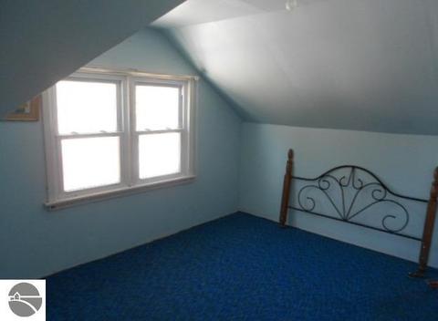 10472 W Bennett Rd, Sumner, MI 48889 photo 7
