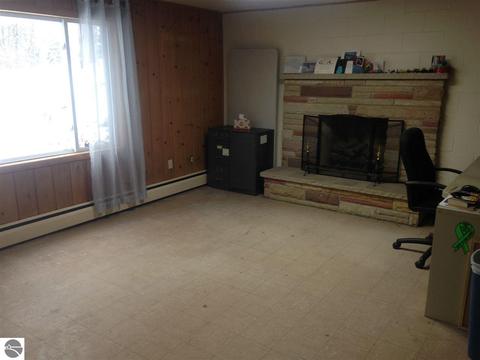22 E Van Buren Rd, Alma, MI 48801 photo 26