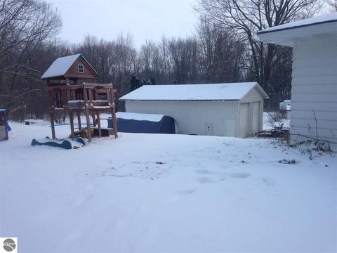 22 E Van Buren Rd, Alma, MI 48801 photo 39