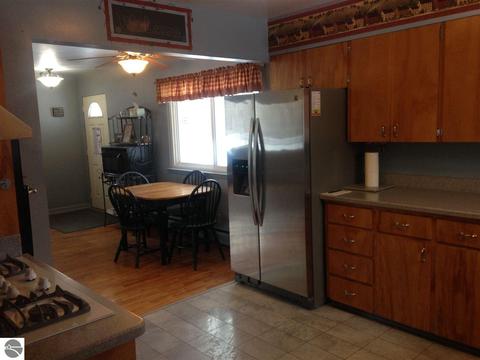 22 E Van Buren Rd, Alma, MI 48801 photo 10
