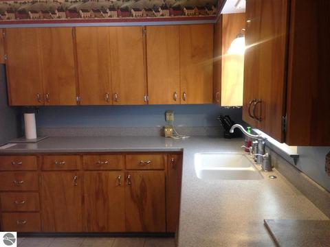 22 E Van Buren Rd, Alma, MI 48801 photo 12