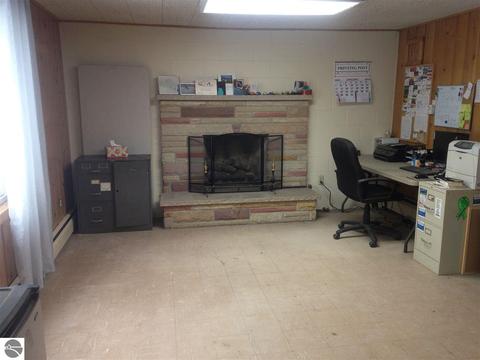 22 E Van Buren Rd, Alma, MI 48801 photo 25