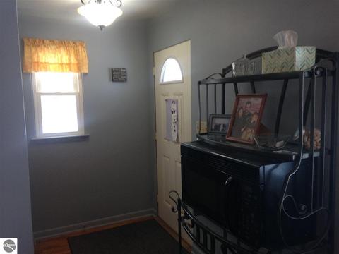 22 E Van Buren Rd, Alma, MI 48801 photo 9