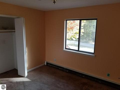 3255 Lapham Dr, Harrison, MI 48625 photo 7