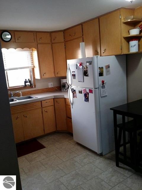 3785 N Merrill Rd, Merrill, MI 48637 photo 4