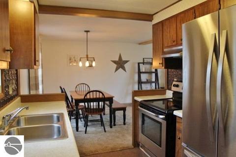 603 N Union St, Ithaca, MI 48847 photo 9