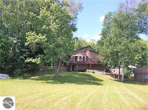 3395 Maple Ridge Dr, Lupton, MI 48635 photo 3