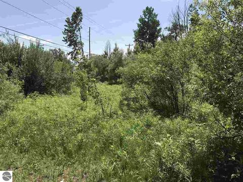 . Cass Road, Traverse City, MI 49684