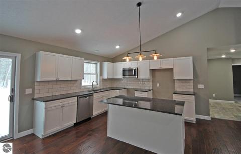 1607 Round Lake Rd, Interlochen, MI 49643 photo 7