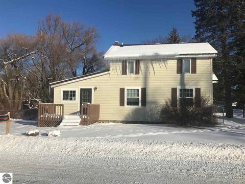 112 S Maple St, Manton, MI 49663 photo 2