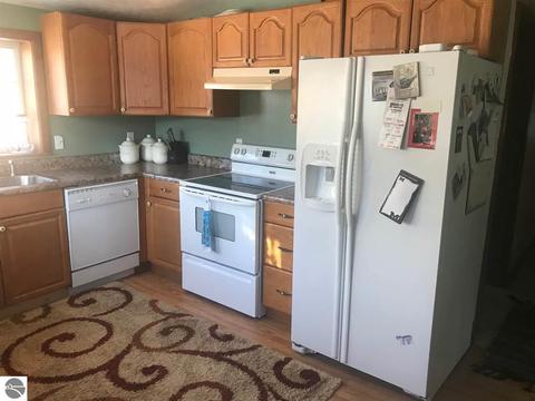 112 S Maple St, Manton, MI 49663 photo 5