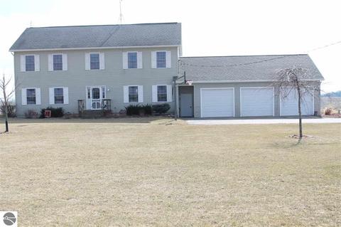 2677 W Humphrey Rd, Ithaca, MI 48847 photo 1