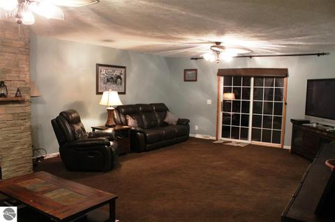 2677 W Humphrey Rd, Ithaca, MI 48847 photo 10