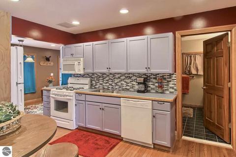 350 Bendon Rd, Interlochen, MI 49643 photo 4