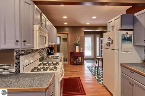 350 Bendon Rd, Interlochen, MI 49643 photo 7