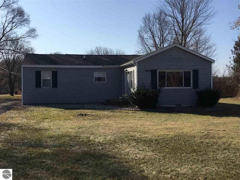 3718 E Millbrook Rd, Mount Pleasant, MI 48858 photo 2
