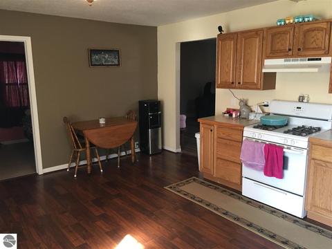 3718 E Millbrook Rd, Mount Pleasant, MI 48858 photo 6