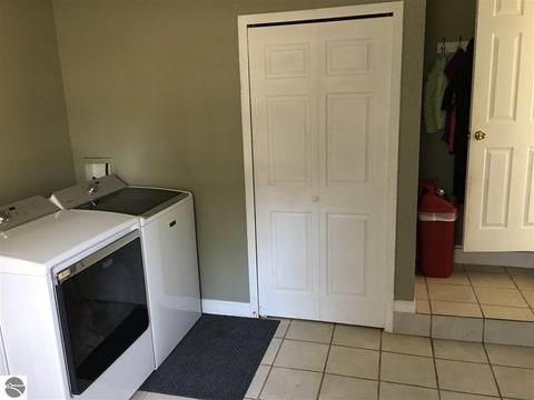 3718 E Millbrook Rd, Mount Pleasant, MI 48858 photo 13