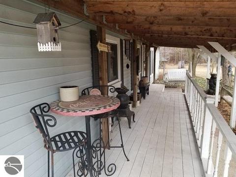 10715 E Wing Rd, Shepherd, MI 48883 photo 14