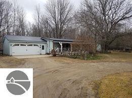 10715 E Wing Rd, Shepherd, MI 48883 photo 1