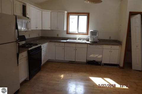 1404 Sioux Ln, Gladwin, MI 48624 photo 6
