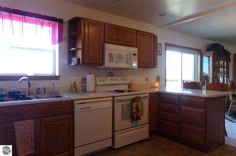 11211 E Millbrook Rd, Shepherd, MI 48883 photo 5