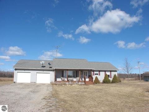 11211 E Millbrook Rd, Shepherd, MI 48883 photo 1