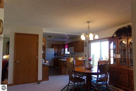 11211 E Millbrook Rd, Shepherd, MI 48883 photo 9