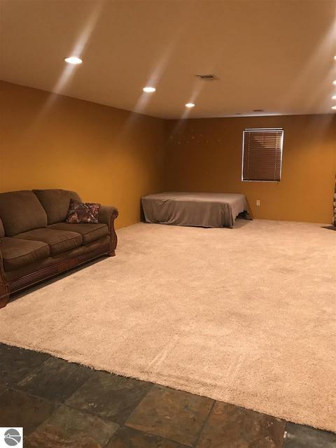 302 Red Maple Ln, Shepherd, MI 48883 photo 36