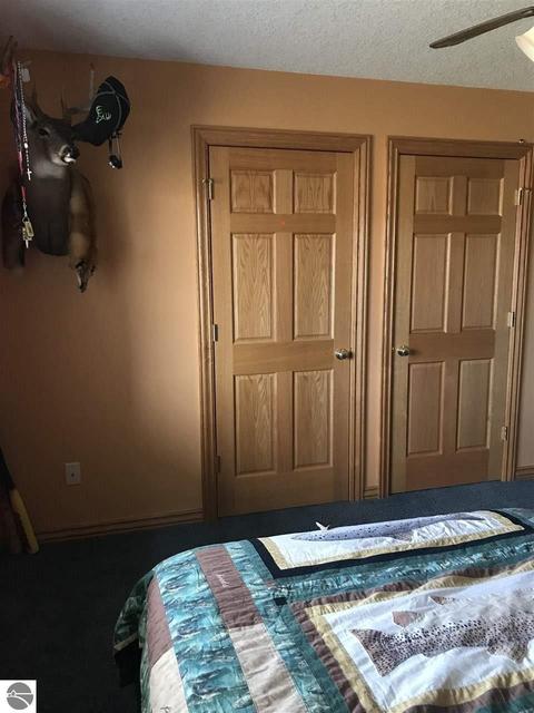 302 Red Maple Ln, Shepherd, MI 48883 photo 28