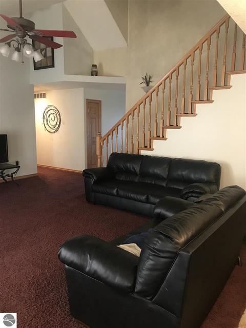 302 Red Maple Ln, Shepherd, MI 48883 photo 7