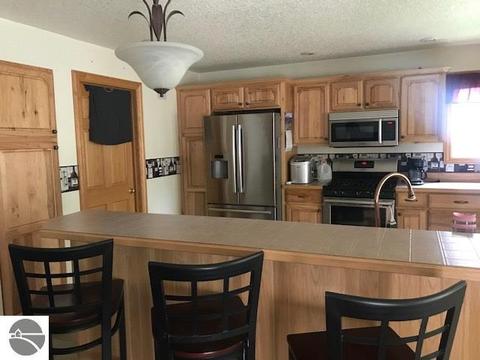 302 Red Maple Ln, Shepherd, MI 48883 photo 8