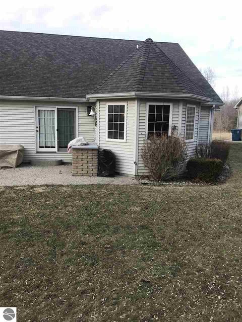 302 Red Maple Ln, Shepherd, MI 48883 photo 45