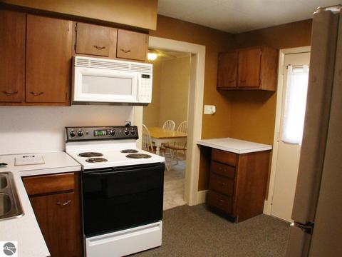 630 E North St, Ithaca, MI 48847 photo 9
