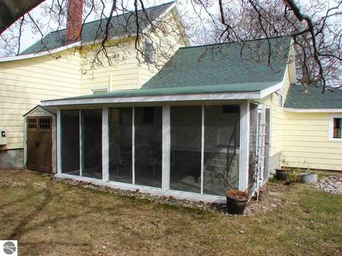 630 E North St, Ithaca, MI 48847 photo 2