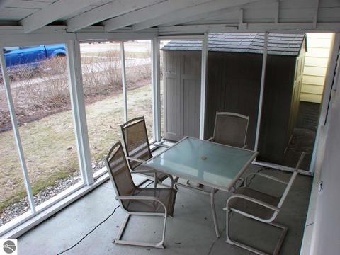 630 E North St, Ithaca, MI 48847 photo 4