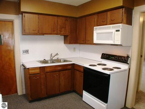 630 E North St, Ithaca, MI 48847 photo 6