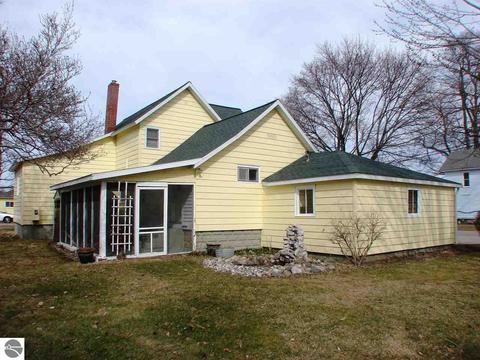 630 E North St, Ithaca, MI 48847 photo 3
