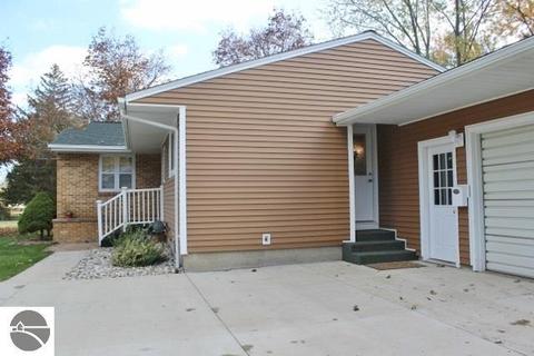 718 Emerson St, Ithaca, MI 48847 photo 57