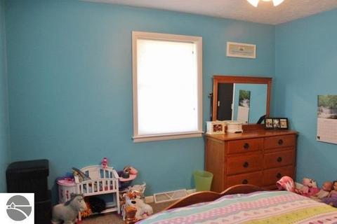 718 Emerson St, Ithaca, MI 48847 photo 33