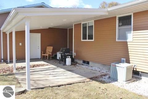 718 Emerson St, Ithaca, MI 48847 photo 59