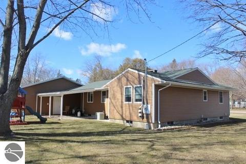 718 Emerson St, Ithaca, MI 48847 photo 56