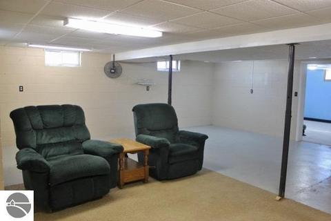 718 Emerson St, Ithaca, MI 48847 photo 41