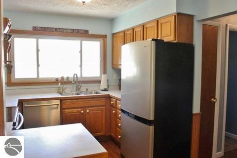 718 Emerson St, Ithaca, MI 48847 photo 15