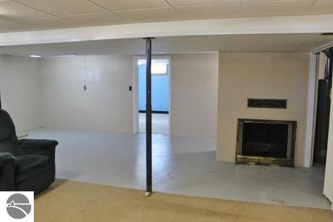 718 Emerson St, Ithaca, MI 48847 photo 42